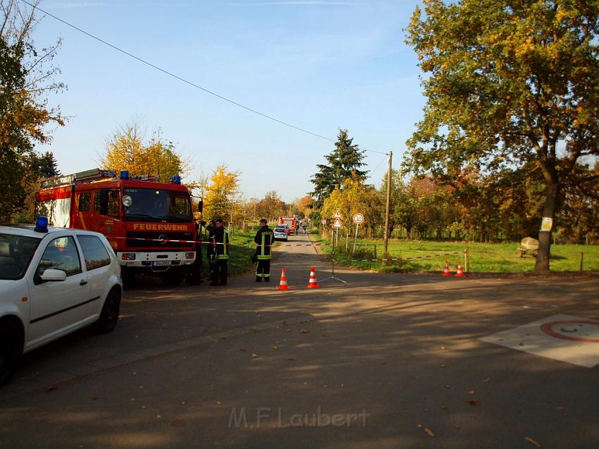 Kleinflugzeug abgestuerzt Sankt Augustin Meindorf P001.JPG